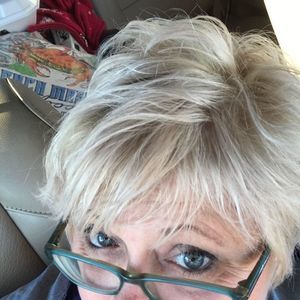 Meet your Posher, Lisa